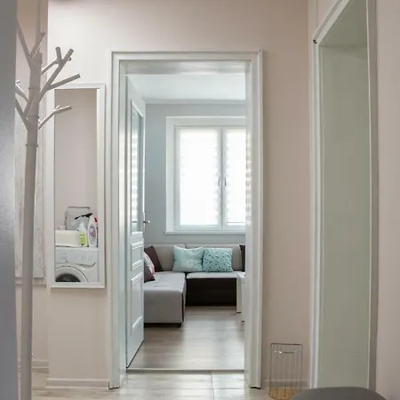Апартамент Bright And Cozy 2bd Flat In Centre By Flat Mаnager *