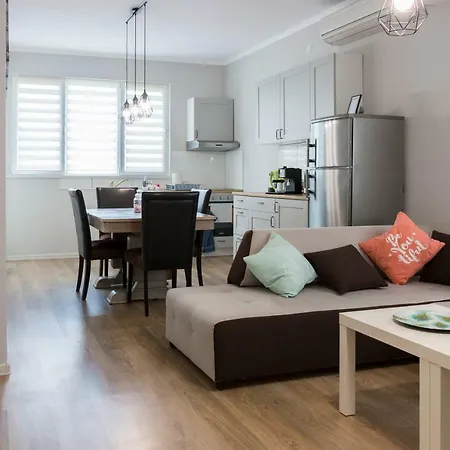 Bright And Cozy 2bd Flat In Centre By Flat Mаnager *